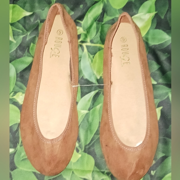 Rouge Helium Flats Tan/Cream Color Size 9 (39) - Picture 3 of 3